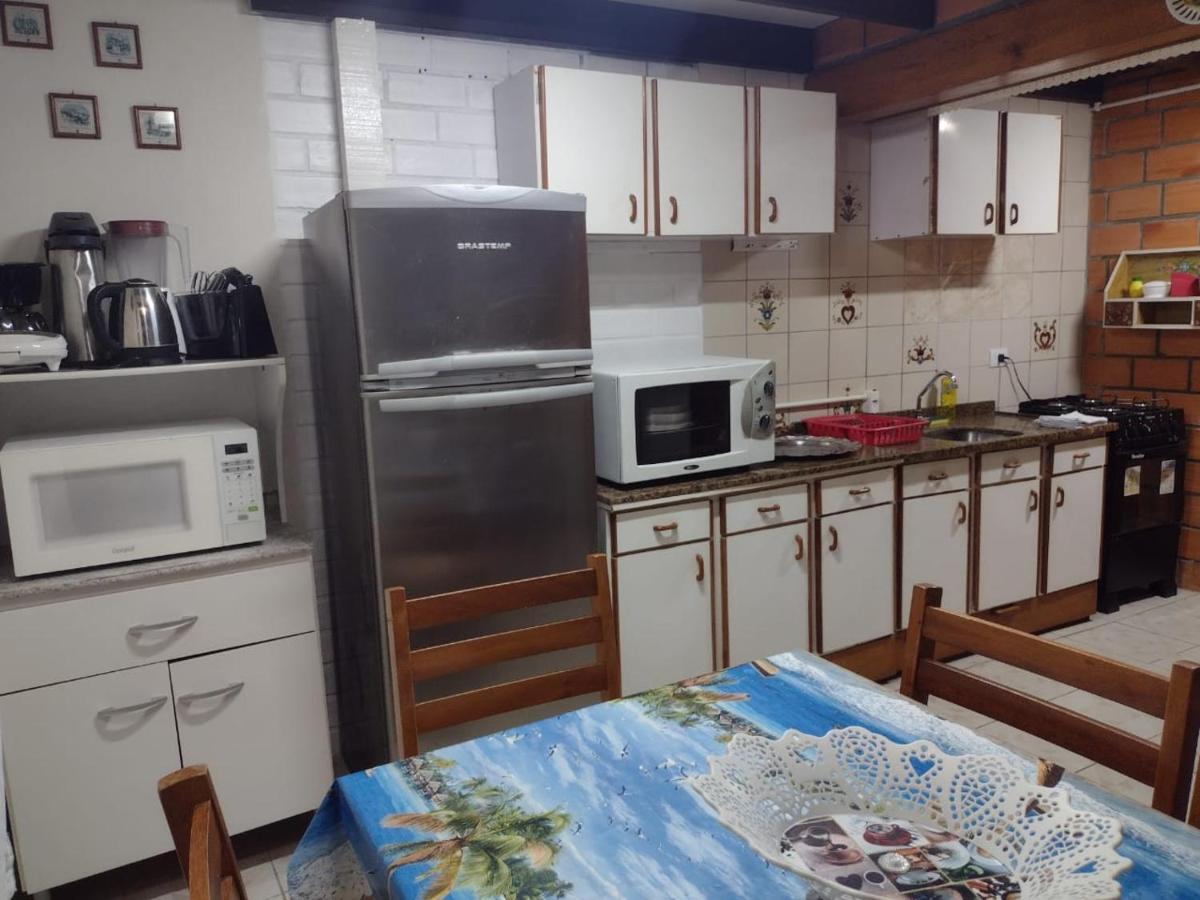 Apartamento Estilo Chale - Enxaimel ボンビーニャス エクステリア 写真