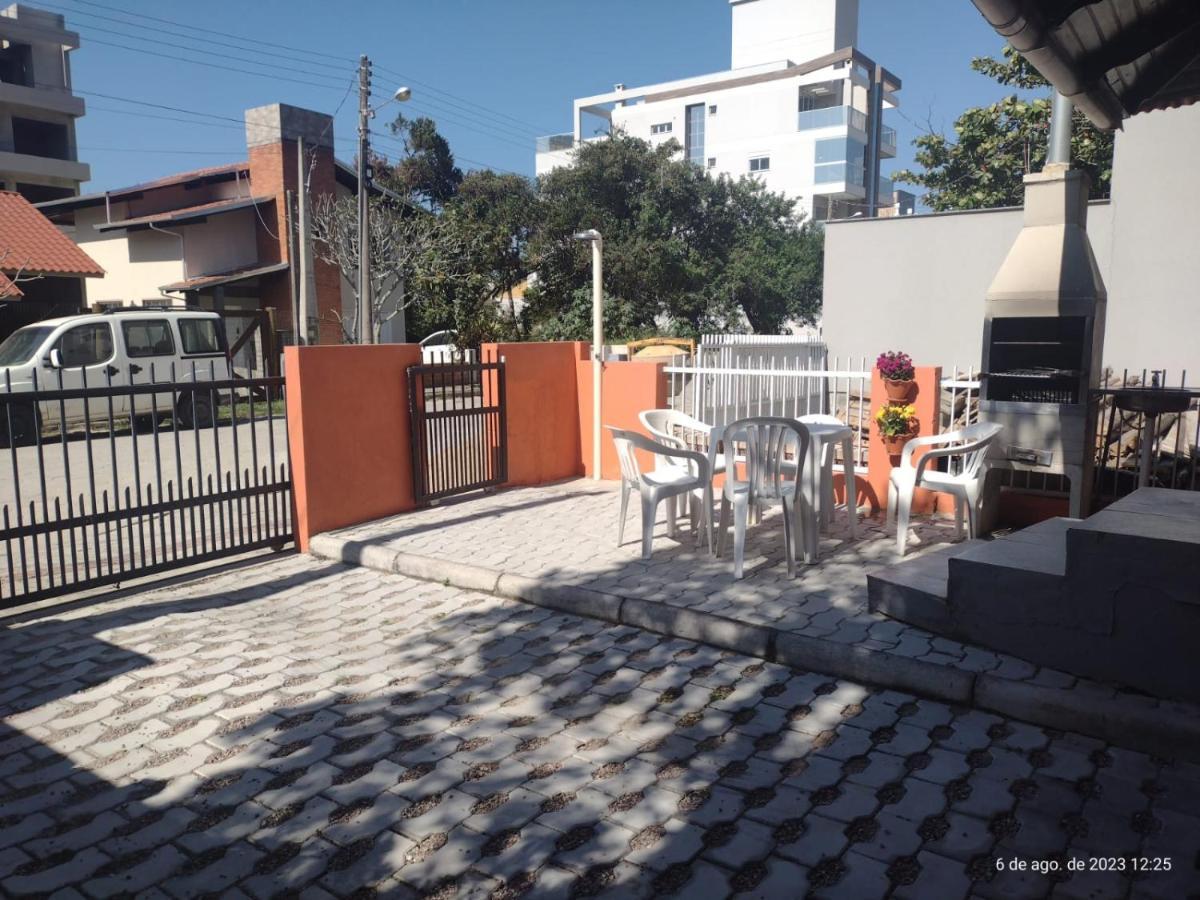 Apartamento Estilo Chale - Enxaimel ボンビーニャス エクステリア 写真